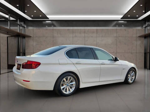 2016 BMW 5 Series 528i