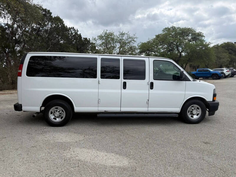 2018 Chevrolet Express LS 3500