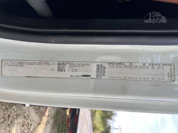 2014 Freightliner Cascadia