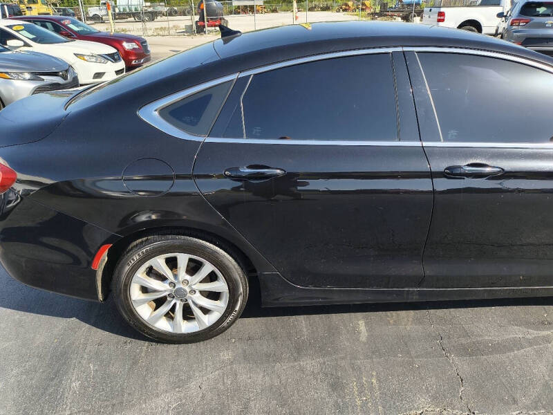 2016 Chrysler 200 C