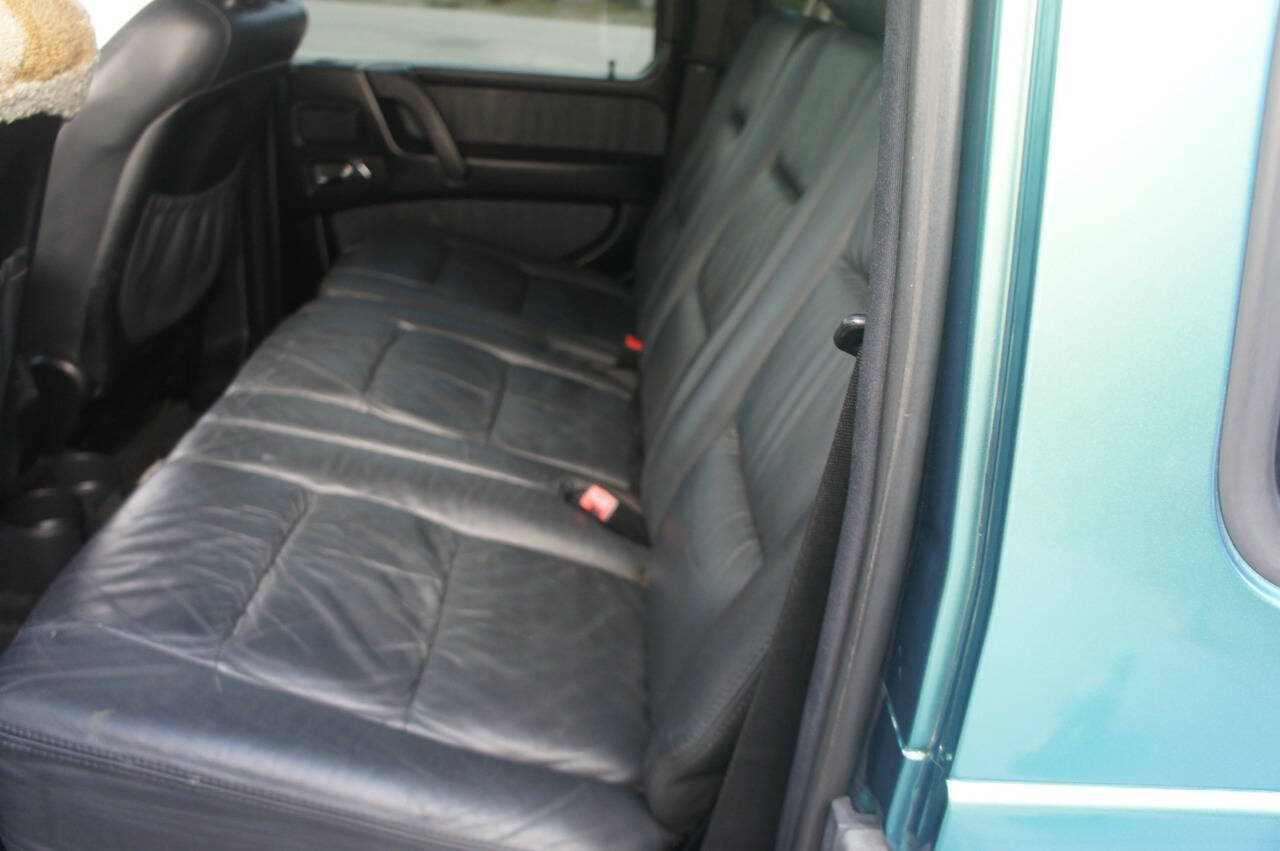 2004 Mercedes-Benz G-Class 21