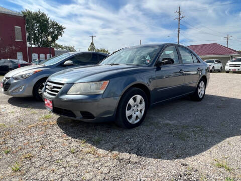 2009 Hyundai Sonata for sale at Al's Auto Sales in Jeffersonville OH