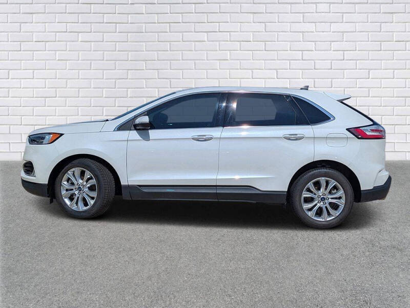 2022 Ford Edge Titanium