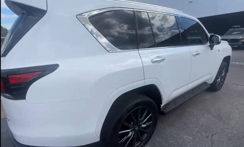 2025 Lexus LX 600 F SPORT Handling