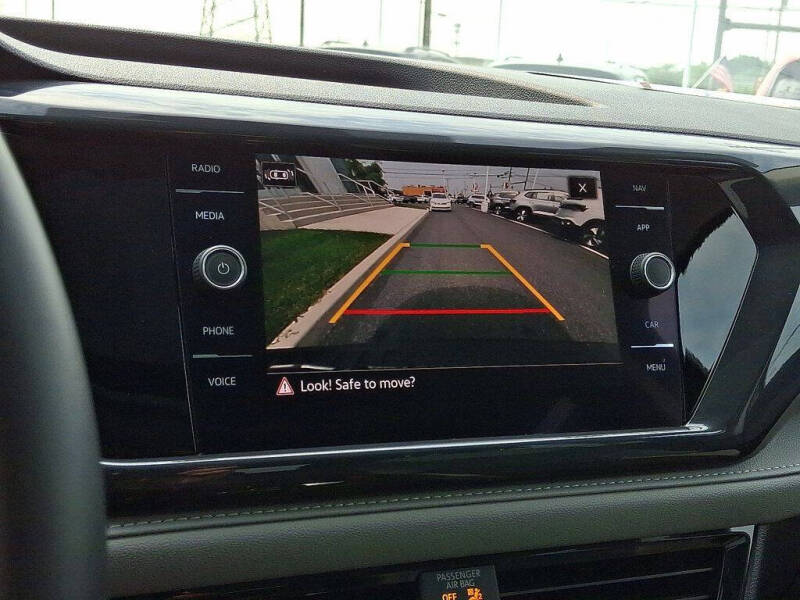 2022 Volkswagen Taos SEL 4Motion