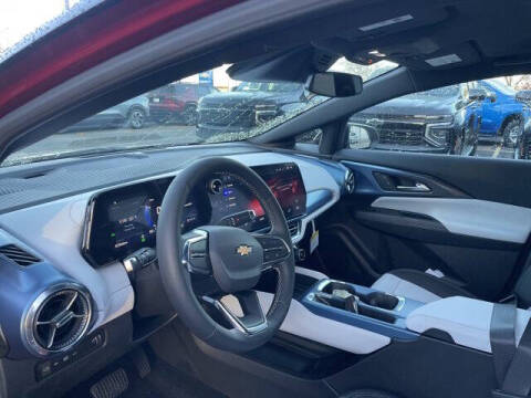 2026 Chevrolet Equinox EV LT 2