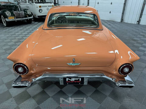 1957 Ford Thunderbird