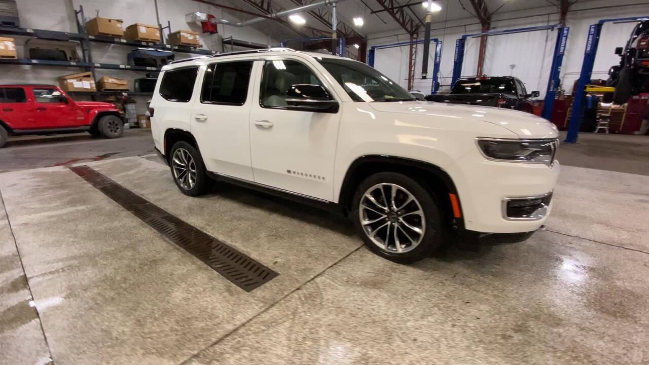 2023 Jeep Wagoneer for sale at Victoria Auto Sales in Victoria, MN