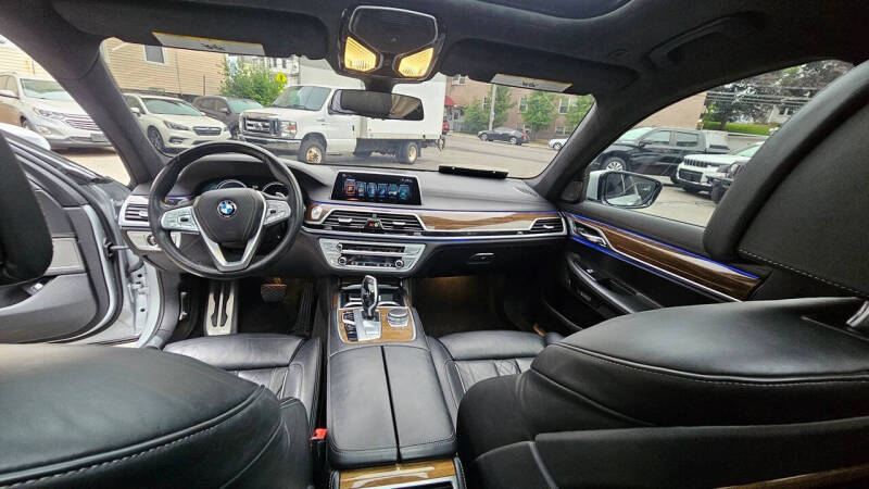 2016 BMW 7 Series 750i xDrive