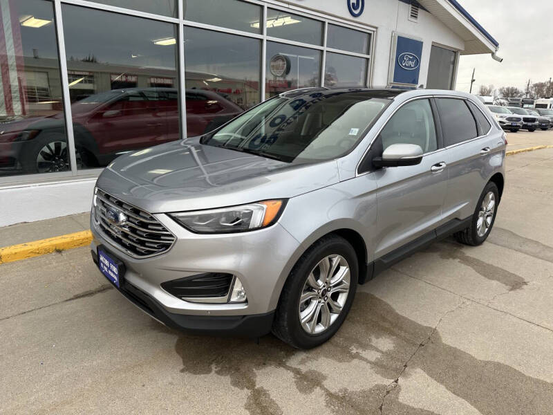 2024 Ford Edge Titanium