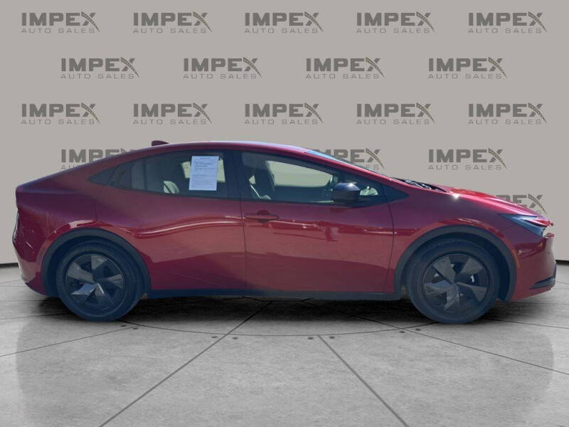 2024 Toyota Prius LE