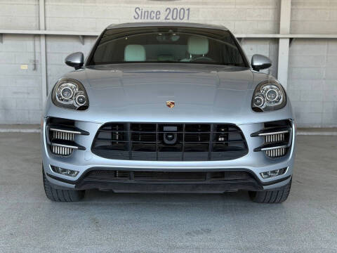 2018 Porsche Macan Turbo