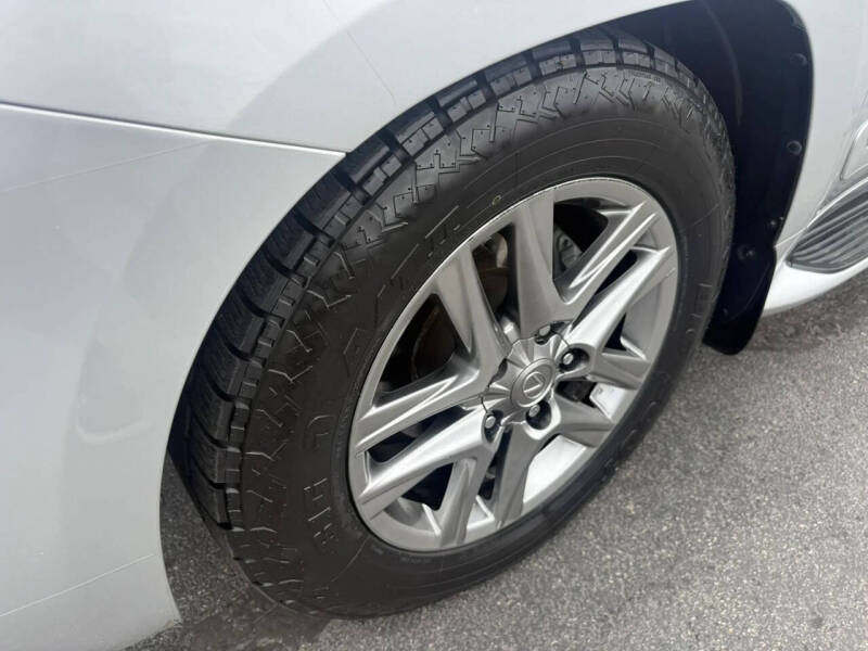 2014 Lexus LX 570