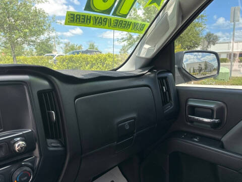 2018 Chevrolet Silverado 1500 Custom