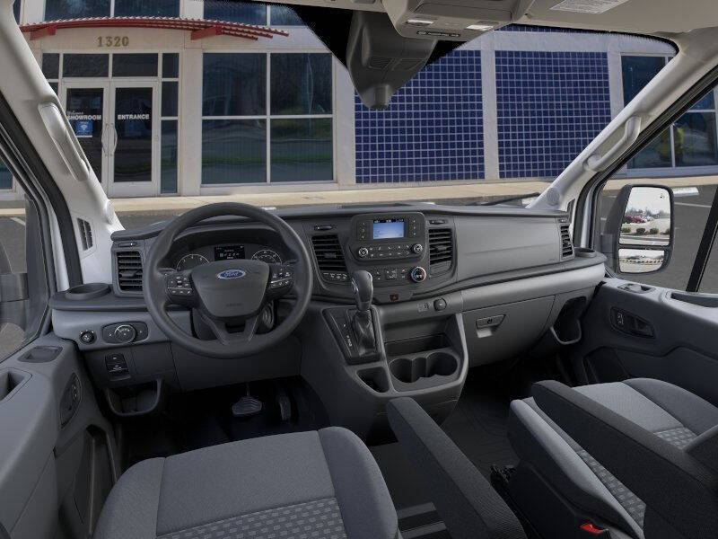 2025 Ford Transit 250