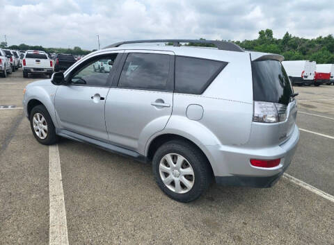 2012 Mitsubishi Outlander ES