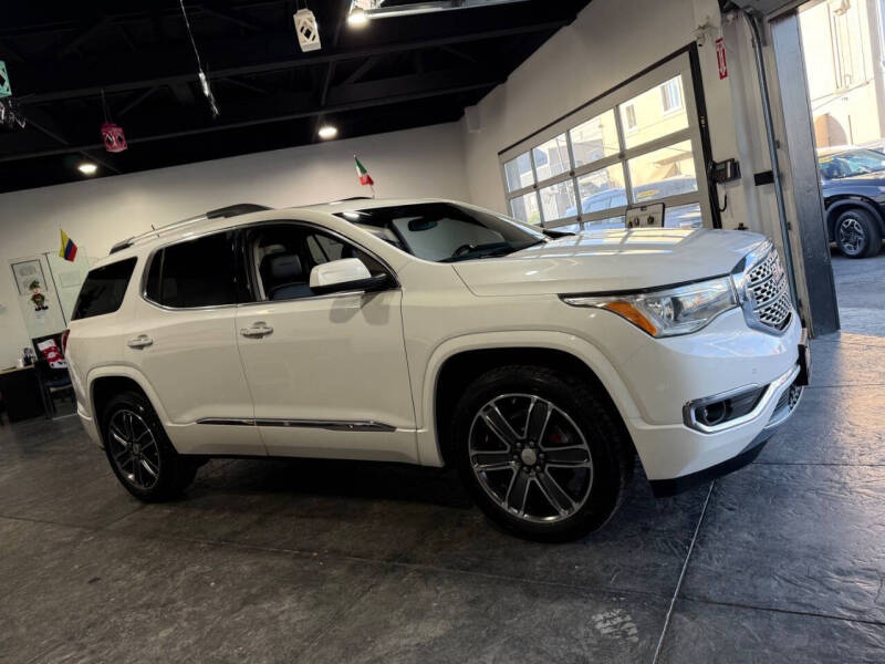 2018 GMC Acadia Denali