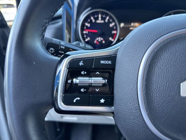 2024 Kia Carnival EX