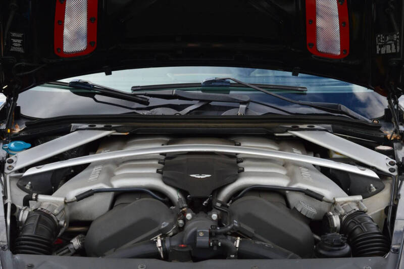 2005 Aston Martin DB9 Volante