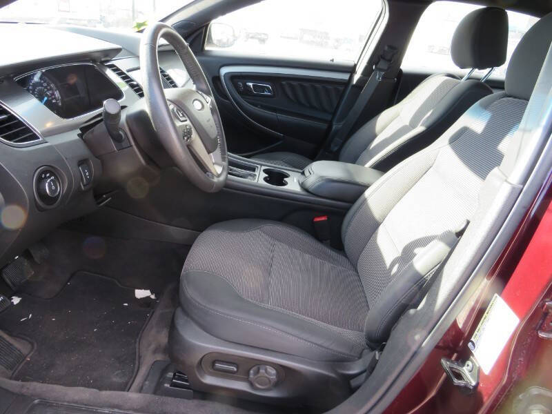 2018 Ford Taurus SEL