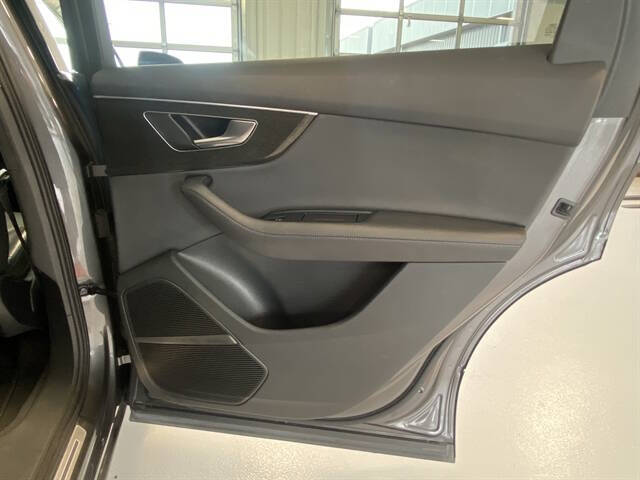 2023 Audi Q7 quattro Premium Plus 55 TFSI