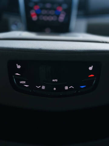 2016 Cadillac Escalade ESV Luxury Collection