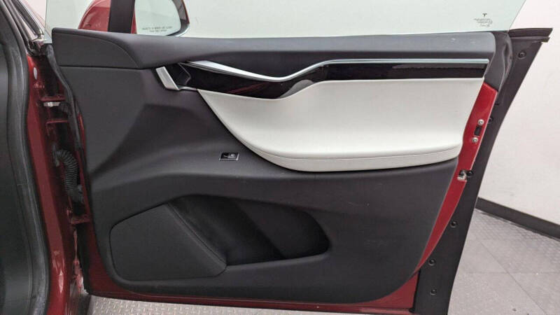 2016 Tesla Model X 90D