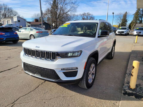 2022 Jeep Grand Cherokee for sale at Clare Auto Sales, Inc. in Clare MI