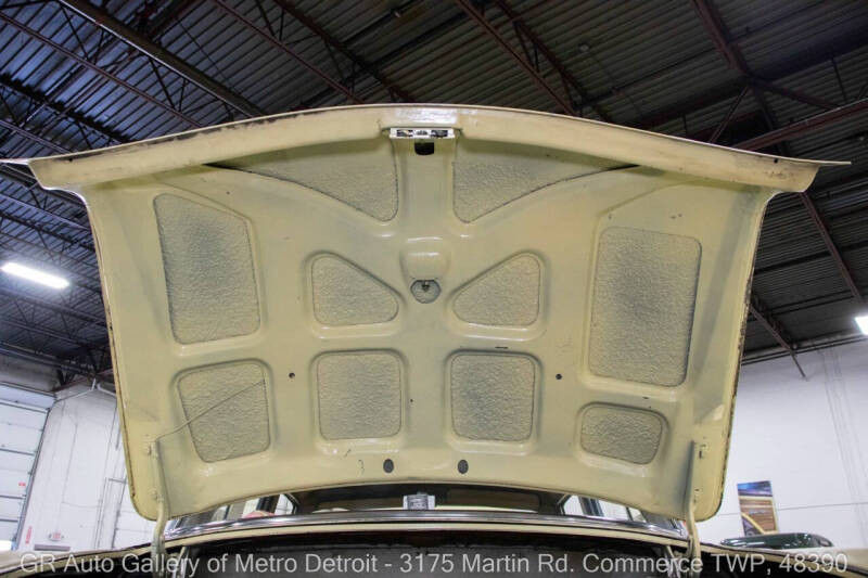 1951 Packard 200 Deluxe