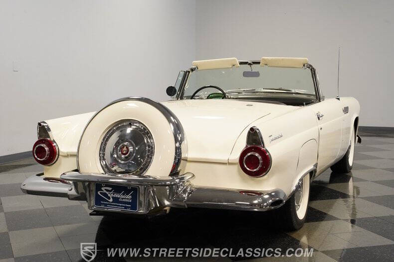 1956 Ford Thunderbird