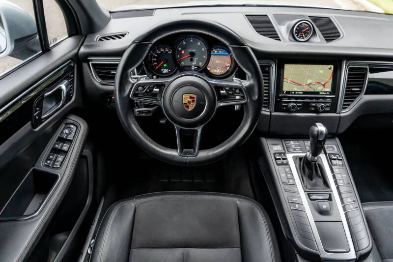 2016 Porsche Macan S