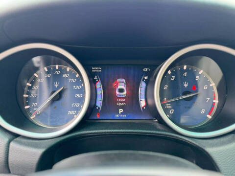 2015 Maserati Ghibli