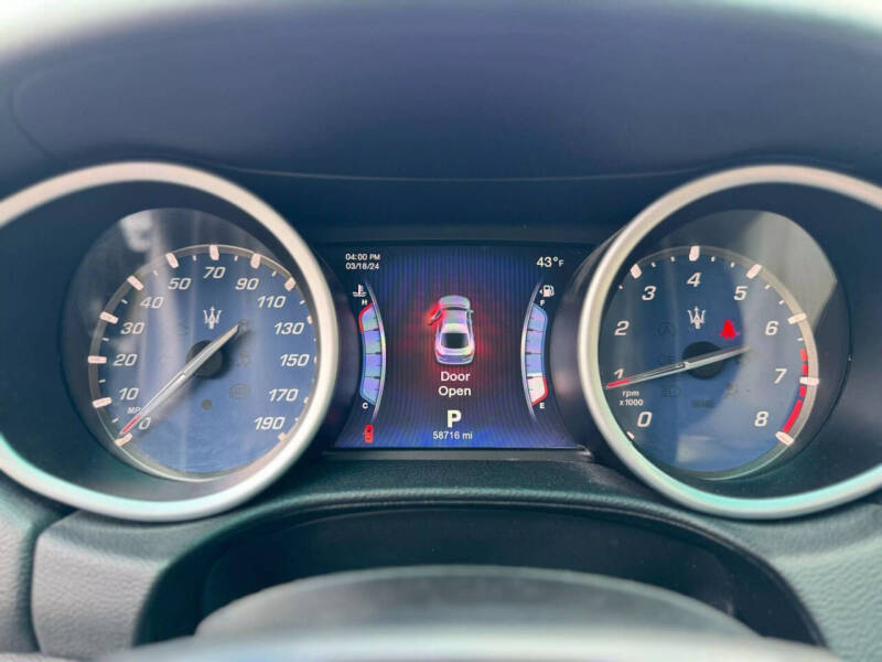 2015 Maserati Ghibli