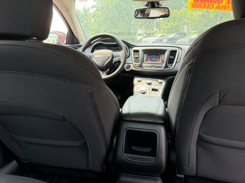 2016 Chrysler 200 Limited