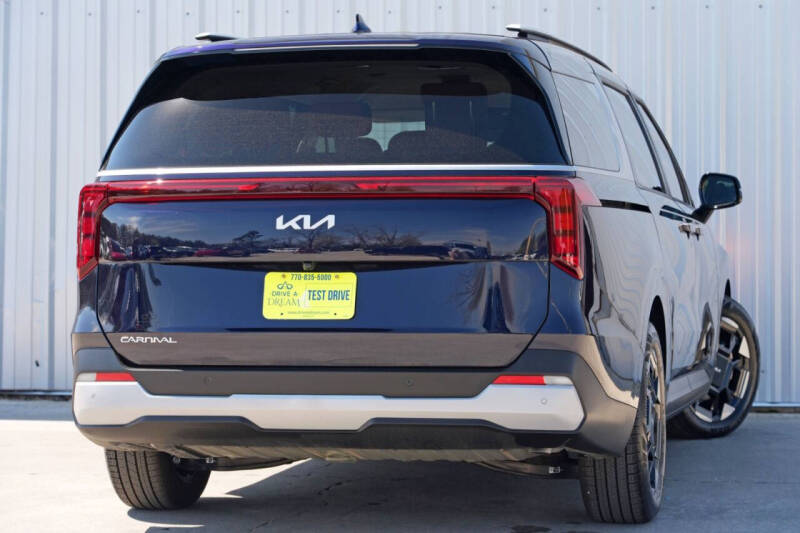 2025 Kia Carnival EX