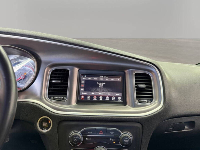 2019 Dodge Charger SXT