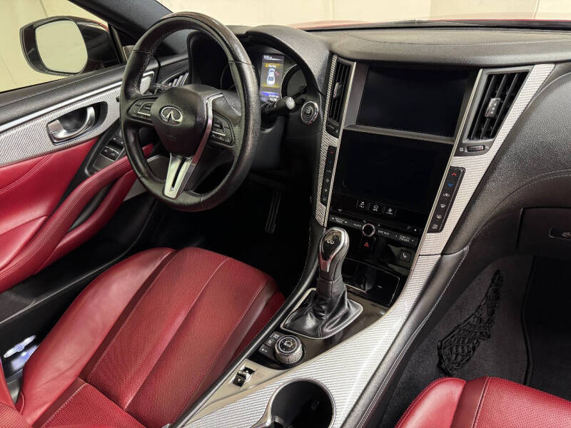 2017 Infiniti Q60 Red Sport 400
