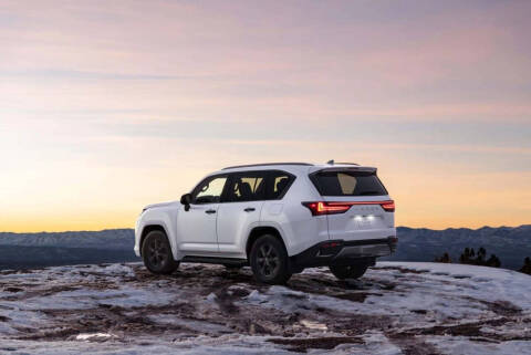 2025 Lexus LX 600 Luxury