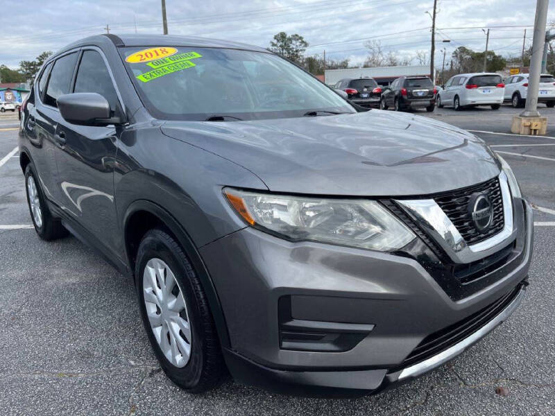 2018 Nissan Rogue S's photo