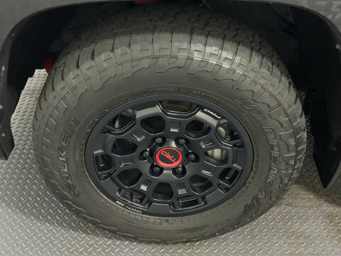 2023 Toyota Sequoia SR5