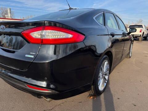 2016 Ford Fusion SE