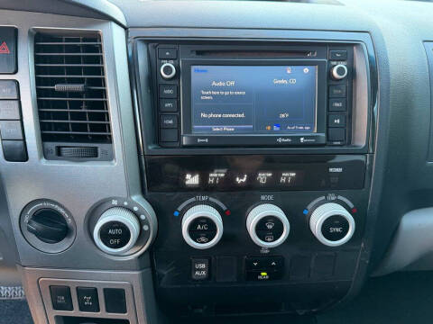 2016 Toyota Sequoia SR5