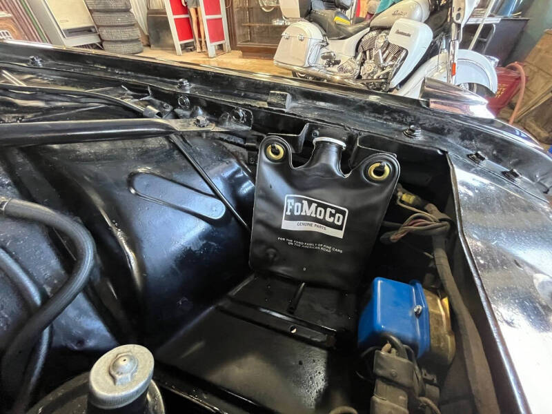 1965 Ford Thunderbird