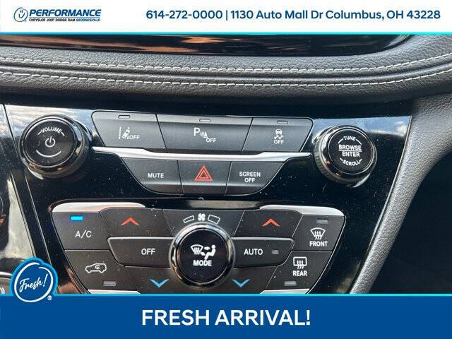 2026 Chrysler Pacifica Plug-In Hybrid Select