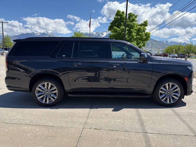 2023 Cadillac Escalade ESV Sport