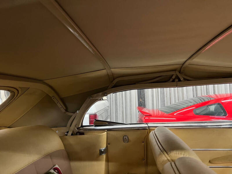 1948 Packard Victoria Super 8