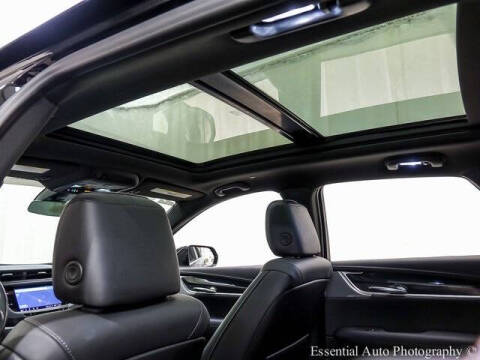 2022 Cadillac XT5 Premium Luxury