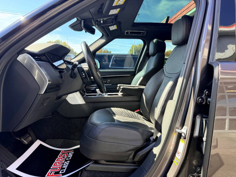 2023 Land Rover Range Rover P530 SE