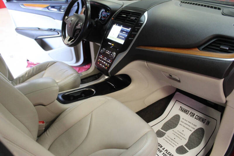 2019 Lincoln MKC Select