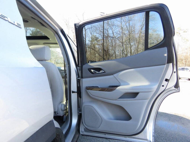 2019 GMC Acadia SLE-2